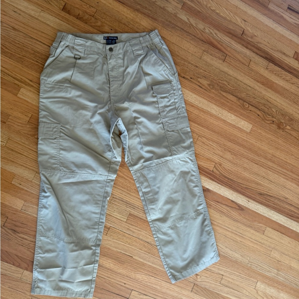 5.11 Women's Tactical Stryke Pants in Khaki Size Large